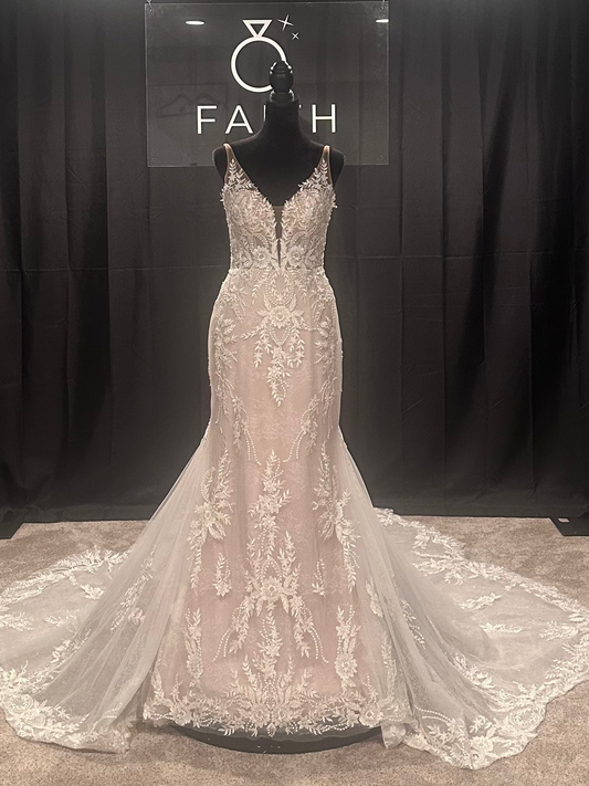 Sophia Thomas B231 Size 10