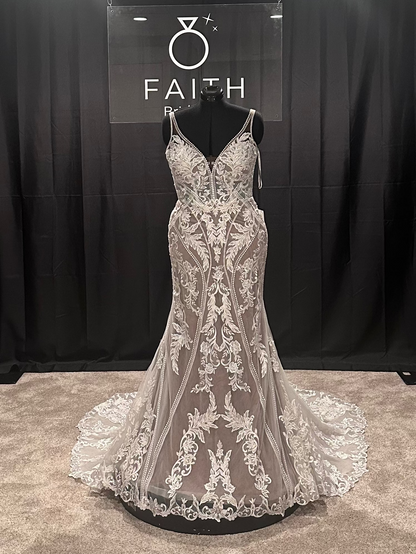 Essence of Australia D3238 Size 14