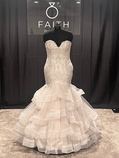 Christina Wu 19120 Size 12