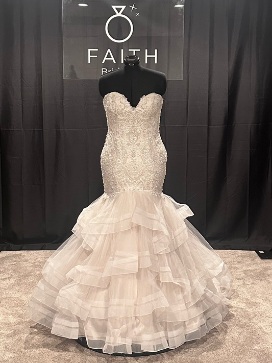 Christina Wu 19120 Size 12