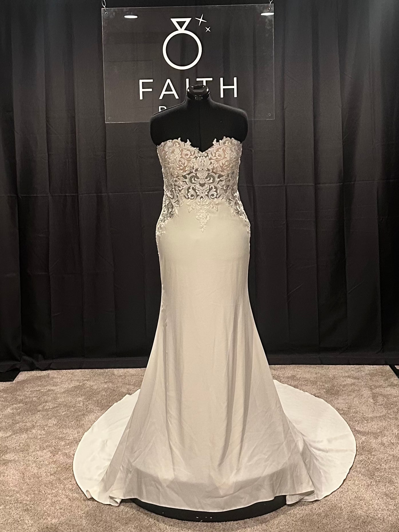 Evelyn Bridal Piper Size 14