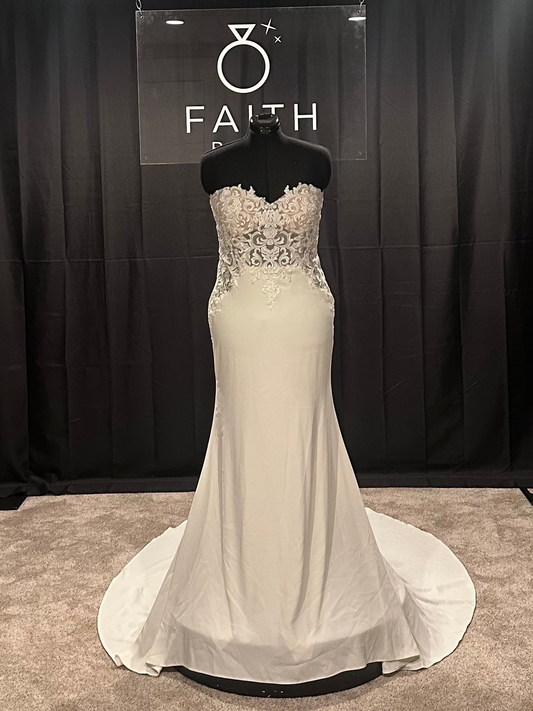Evelyn Bridal Piper Size 14