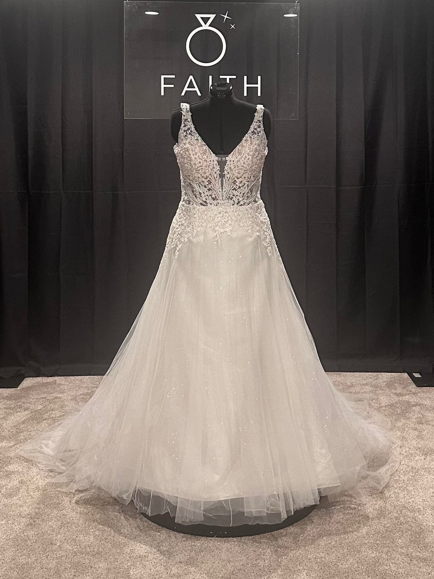 Sophia Thomas B129 Size 18