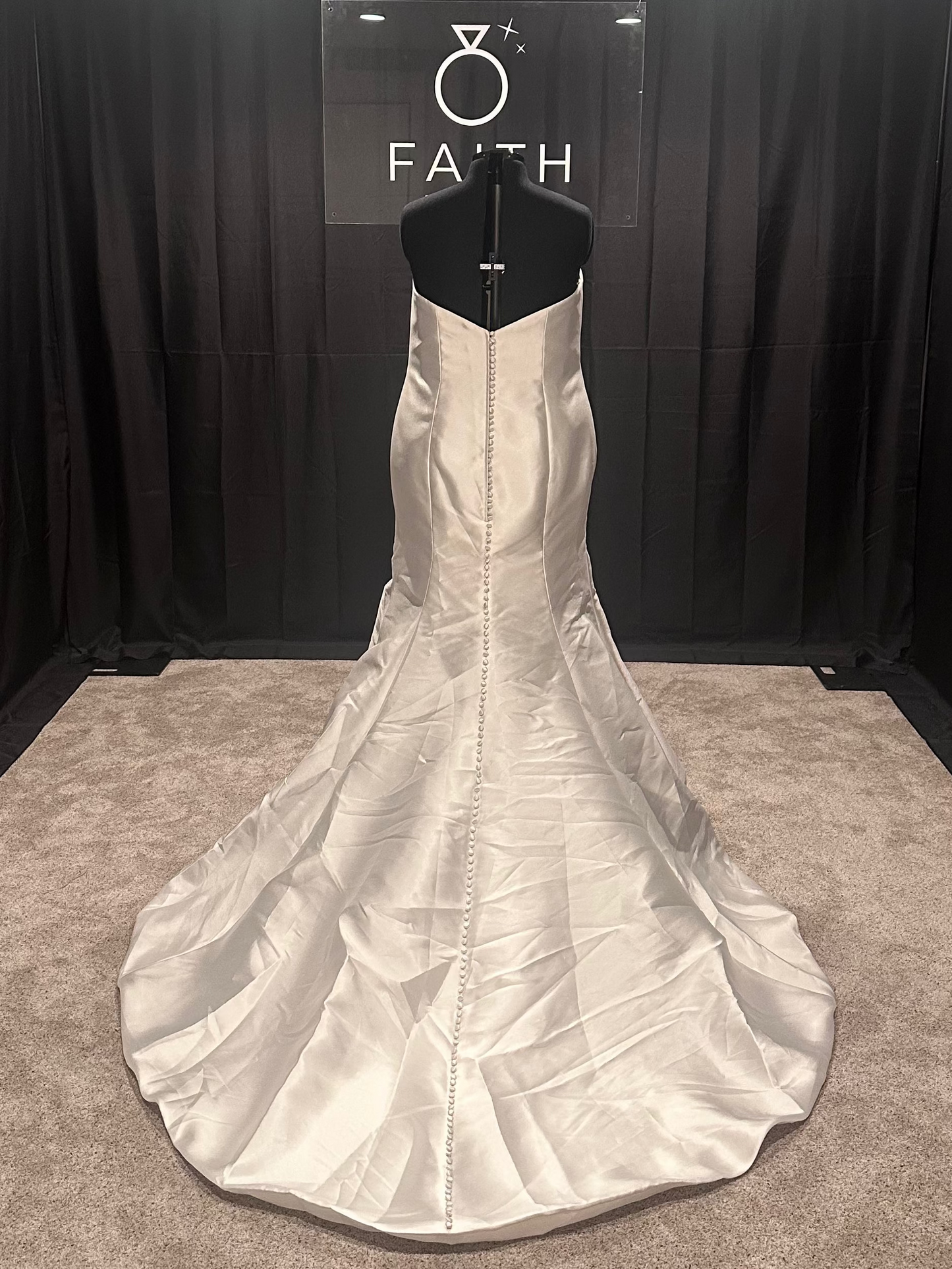 Jasmine Bridal F221054N Size 22