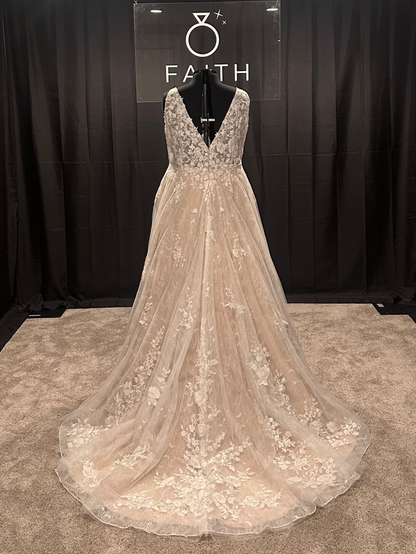 Sydney Size 24