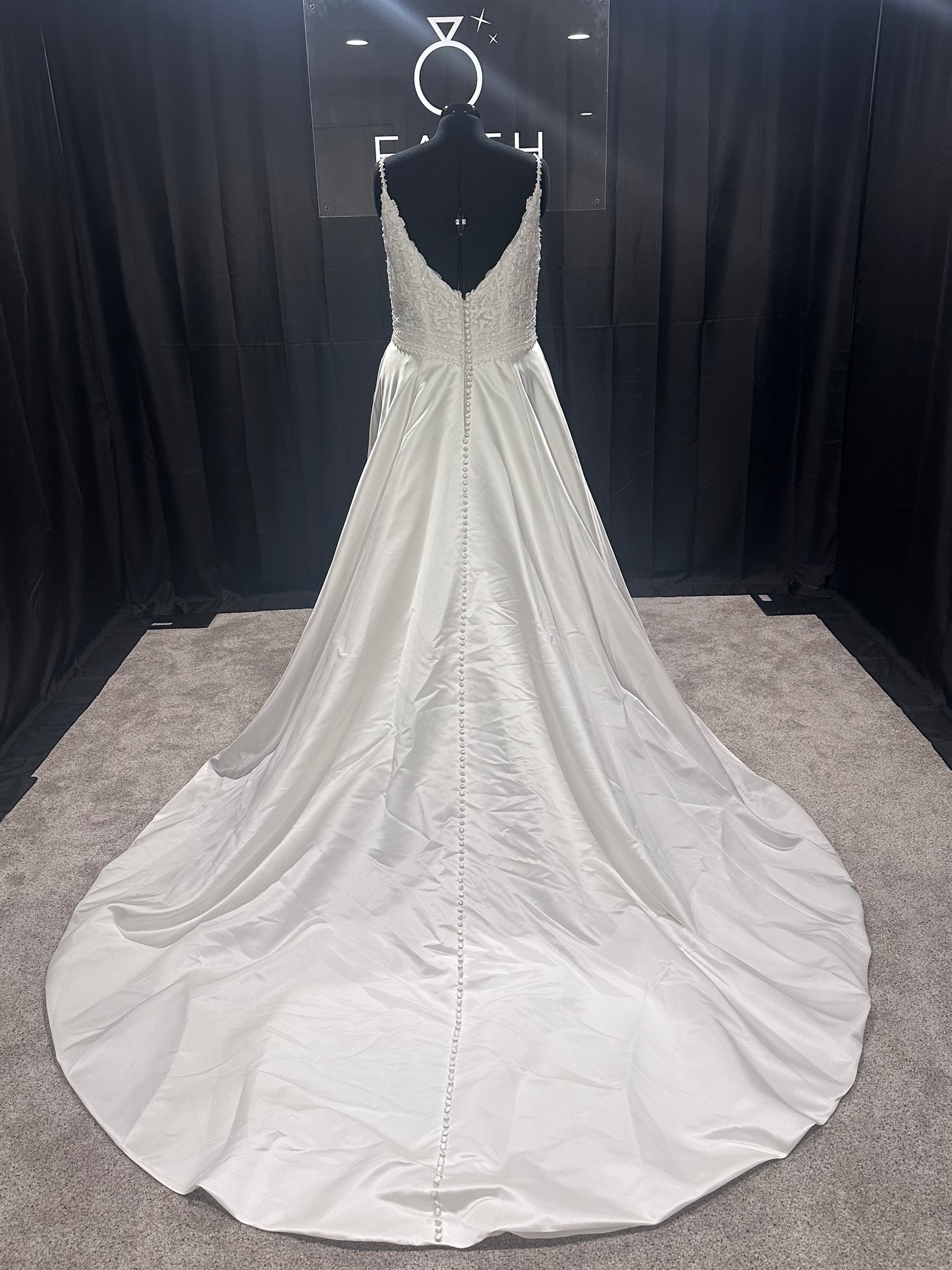 Jasmine Bridal F211004 Size 20
