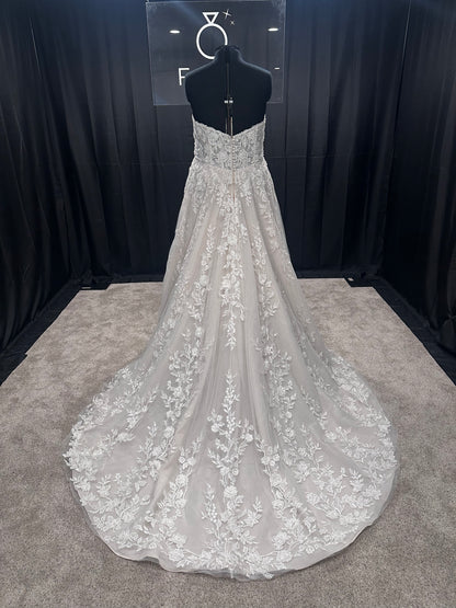 Jasmine Bridal T242024 Size 24