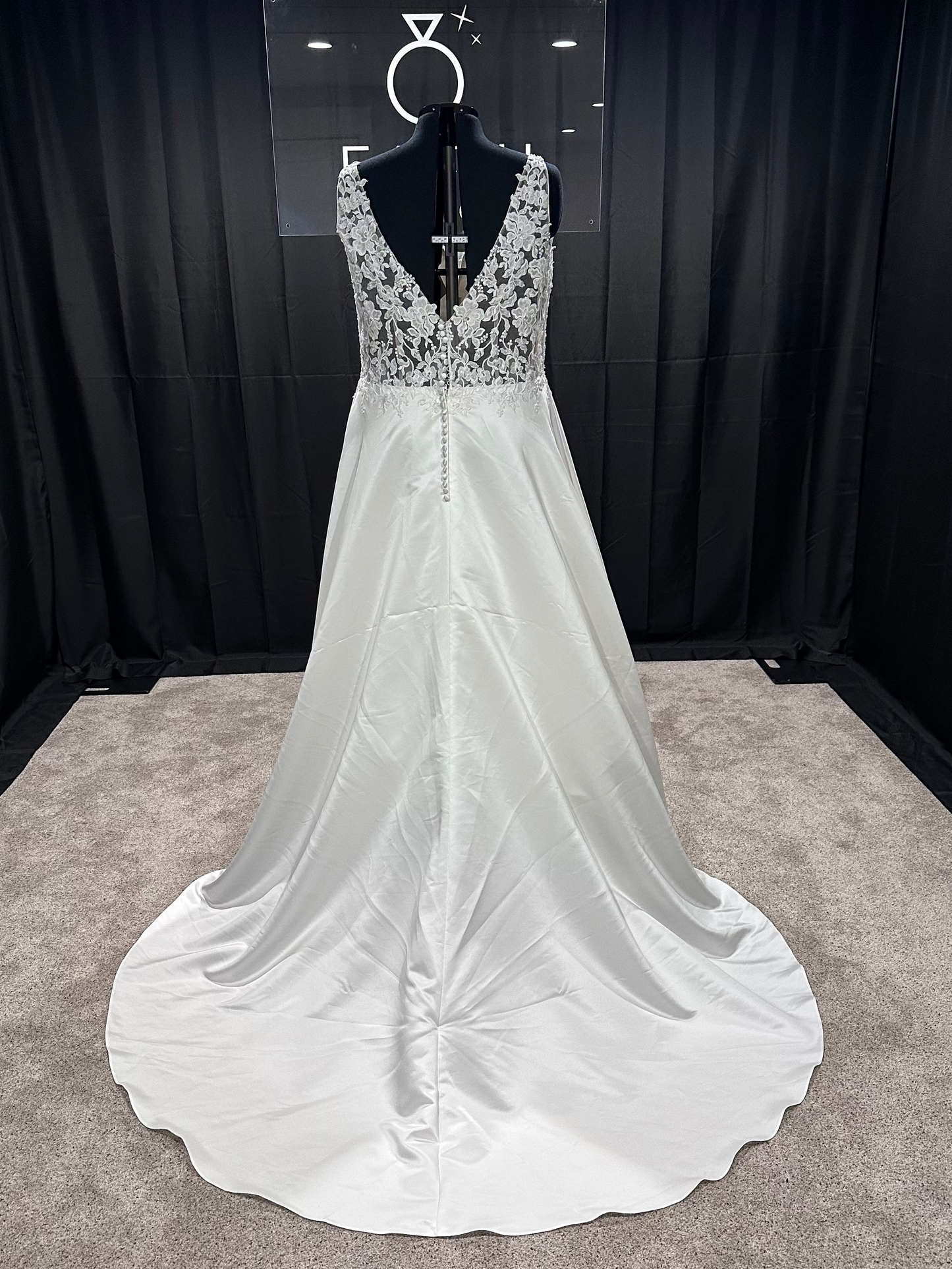 Kenneth Winston GA2420 Size 26