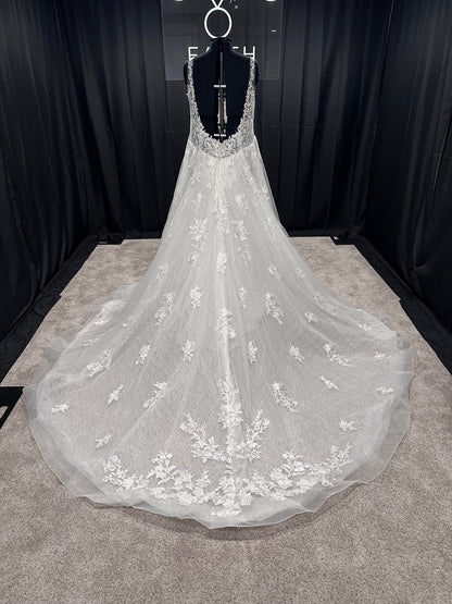 Christina Wu 29384 Size 26