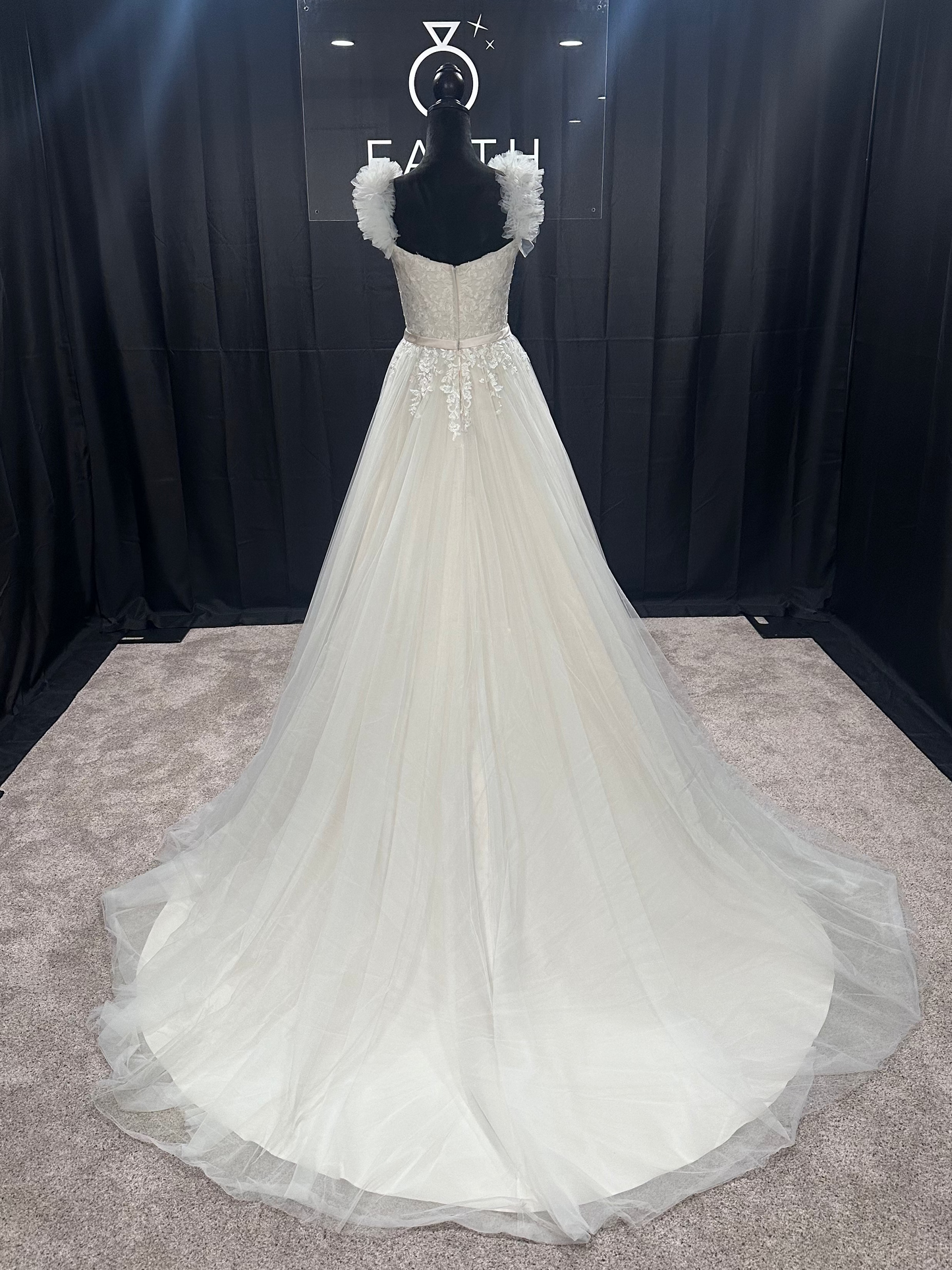 Evelyn Bridal Slade Size 6