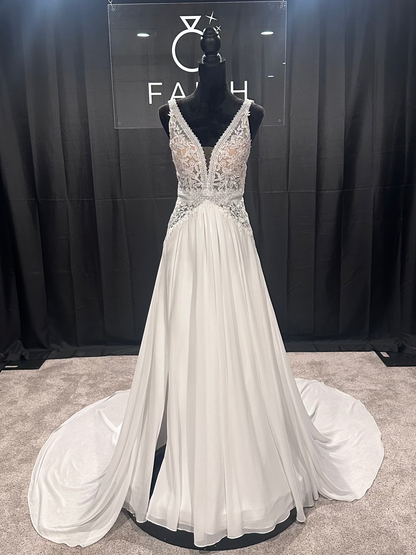 Evelyn Bridal Hallie Size 6