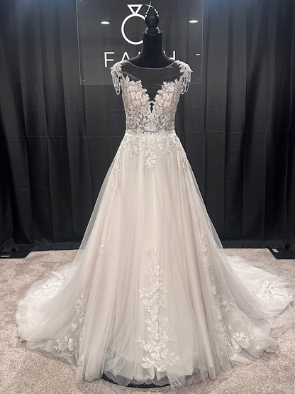 Evelyn Bridal Aniko Size 6