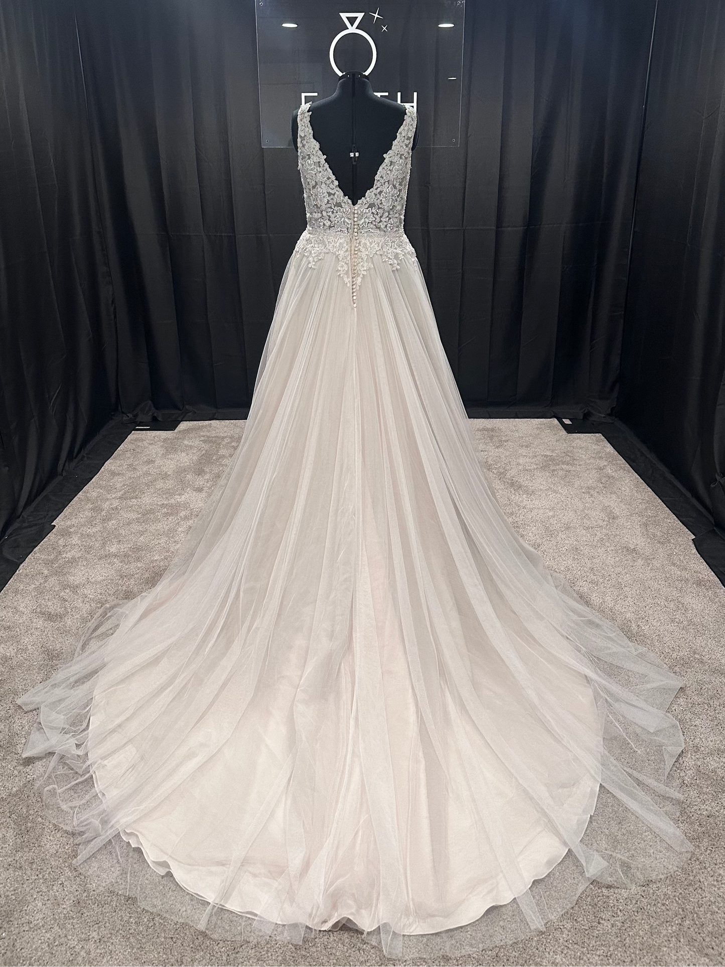 Jasmine Bridal F221011 Size 18