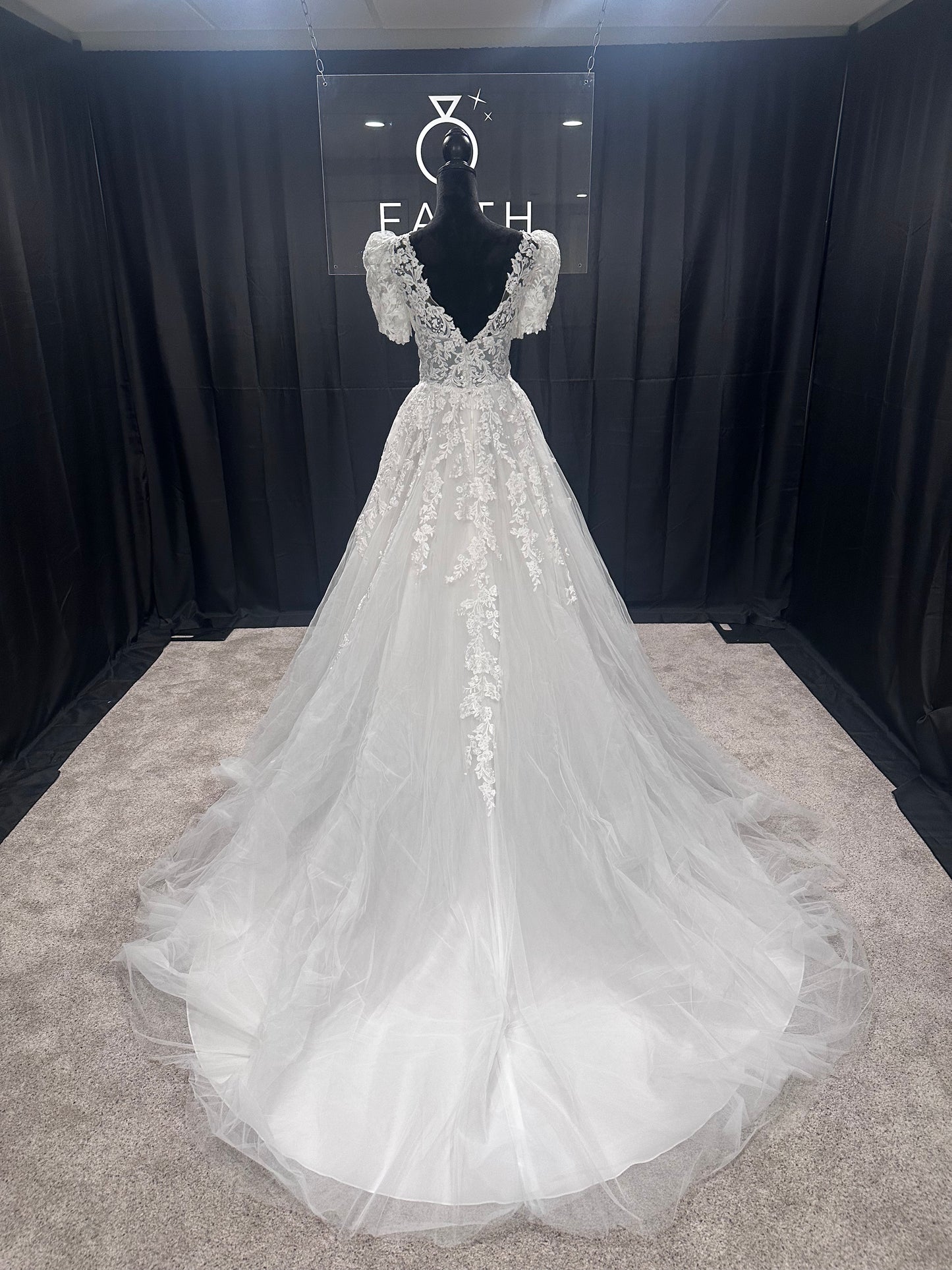 Evelyn Bridal Serenity Size 6