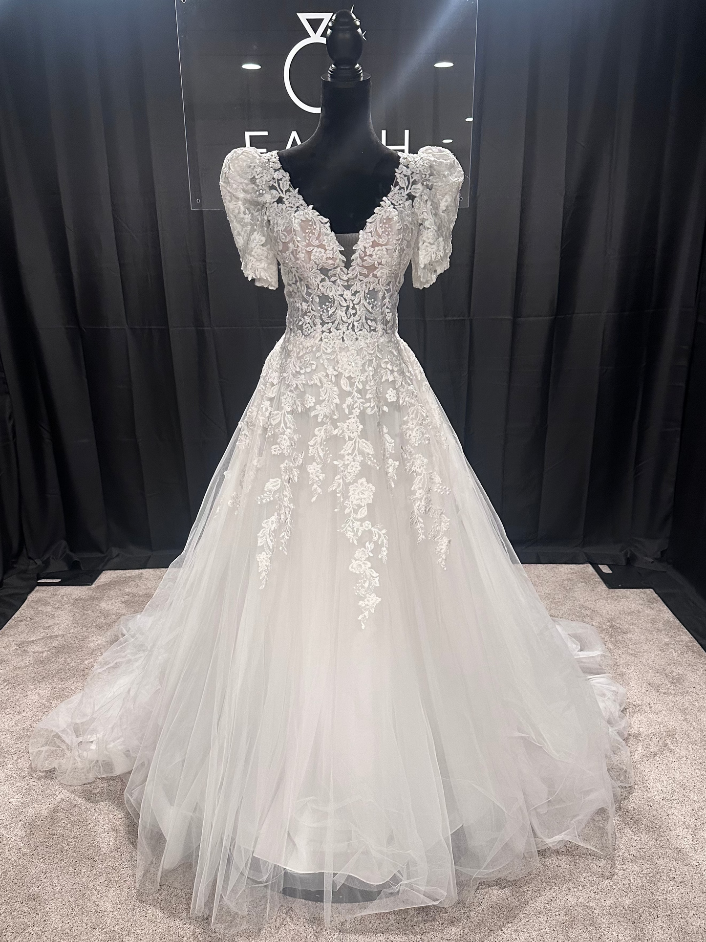 Evelyn Bridal Serenity Size 6