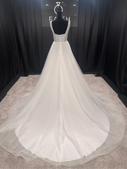 Evelyn Bridal Josie Size 6