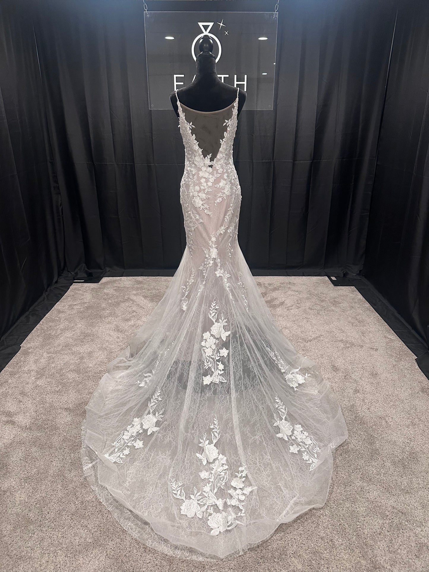 Evelyn Bridal Scout Size 6