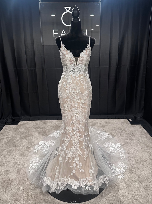 Evelyn Bridal Willow Size 6