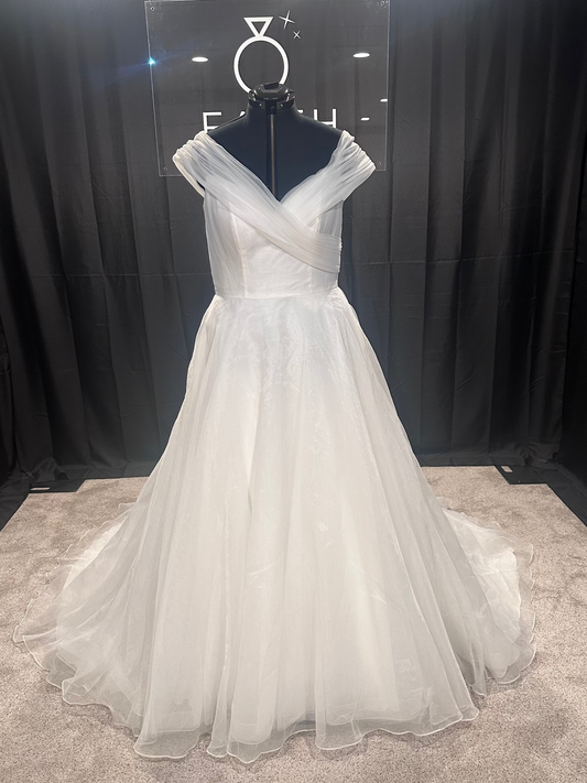 Jasmine Bridal T242020D Size 18