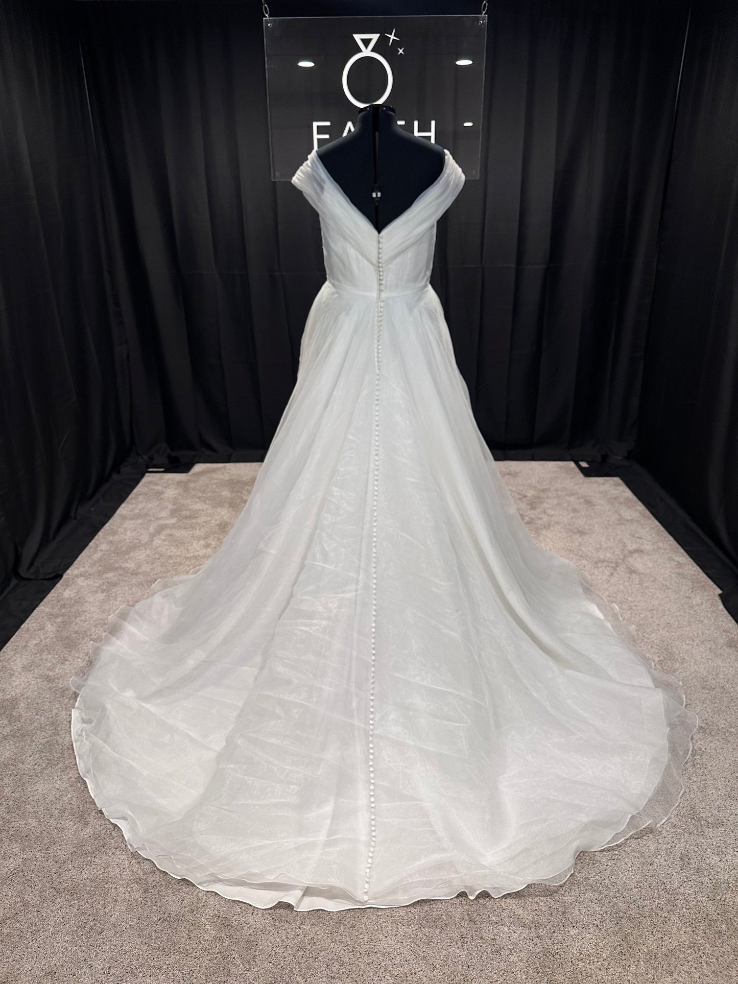 Jasmine Bridal T242020D Size 18