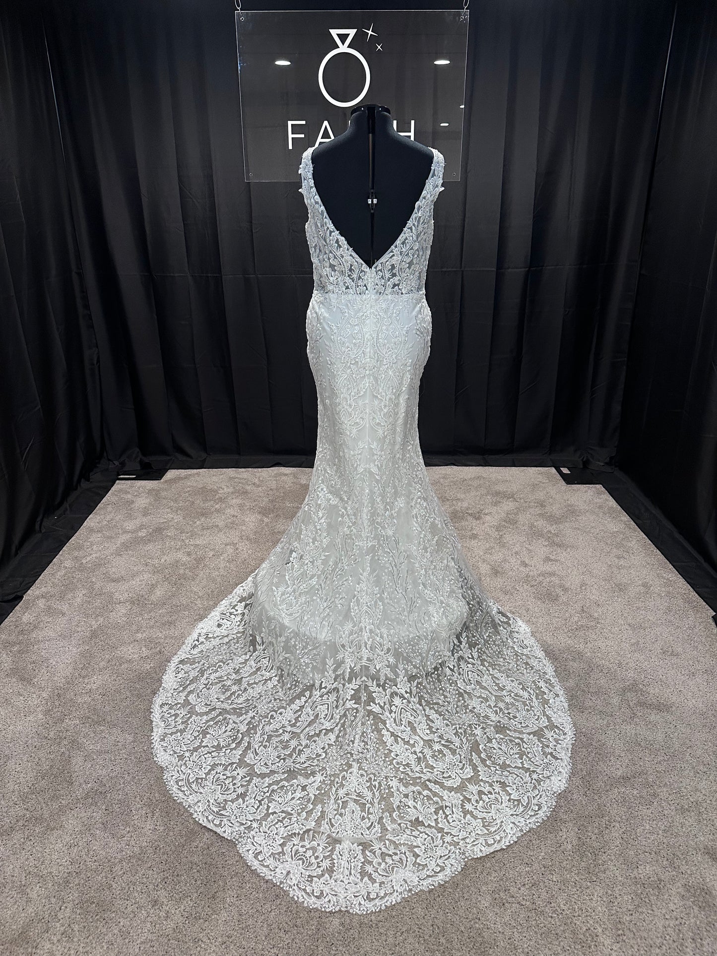 Madison Size 18