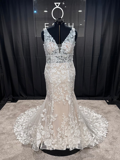 Moonlight Bridal J6876 Size 18
