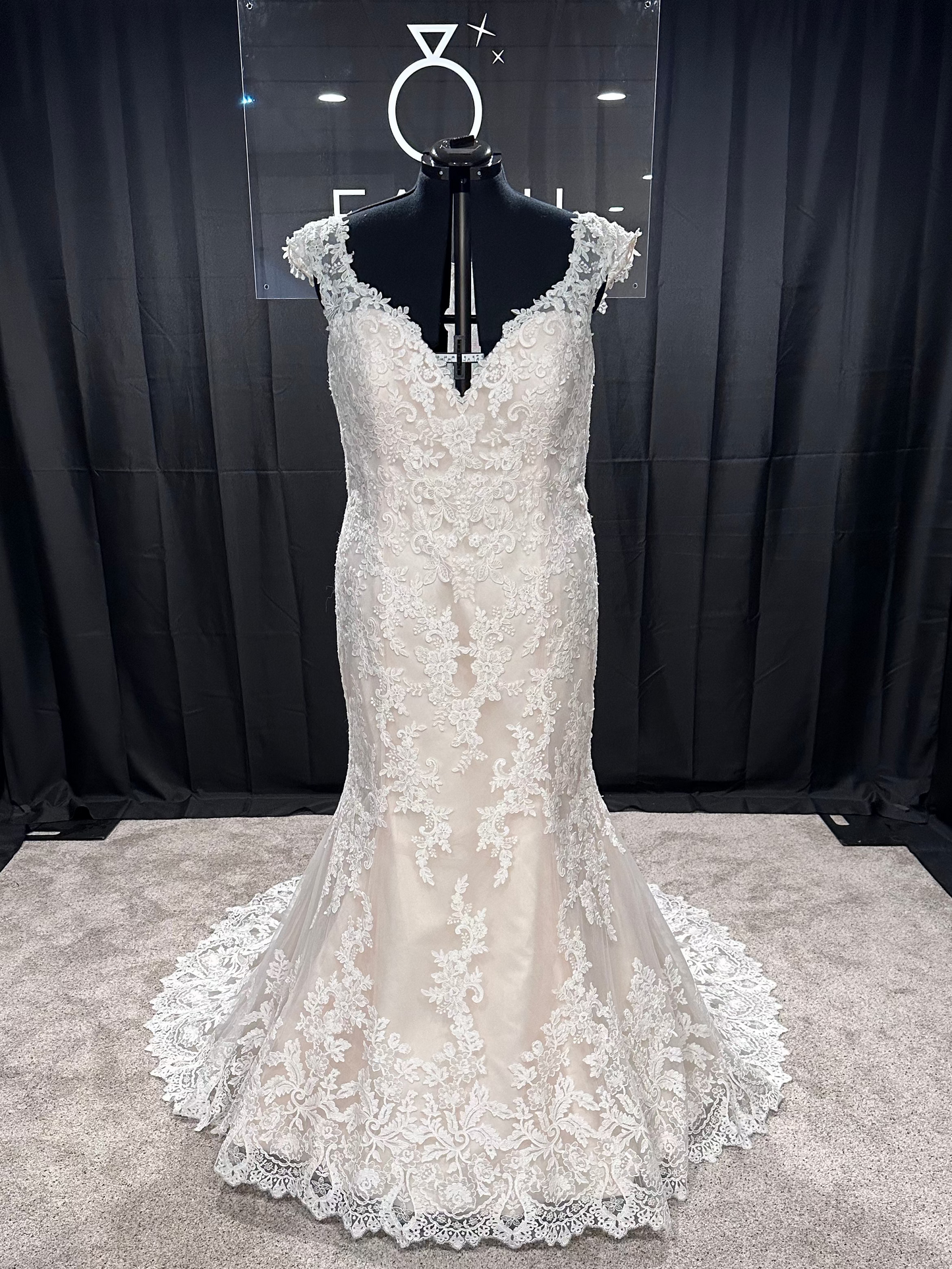 Jasmine Bridal F191011 Size 24