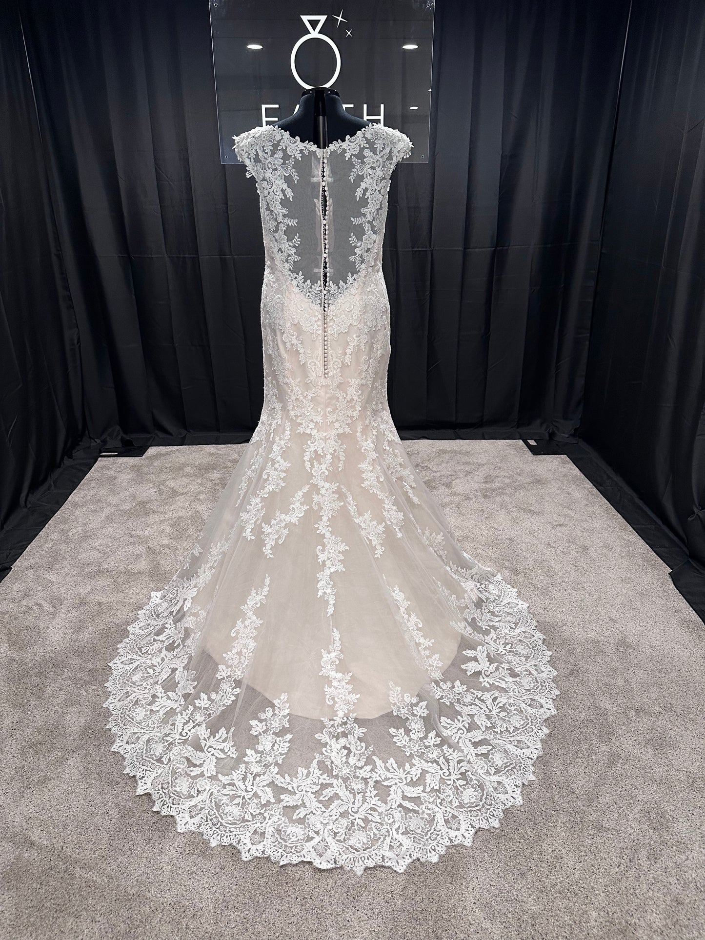 Jasmine Bridal F191011 Size 24