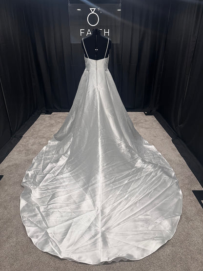 Sophia Thomas B133 Size 18