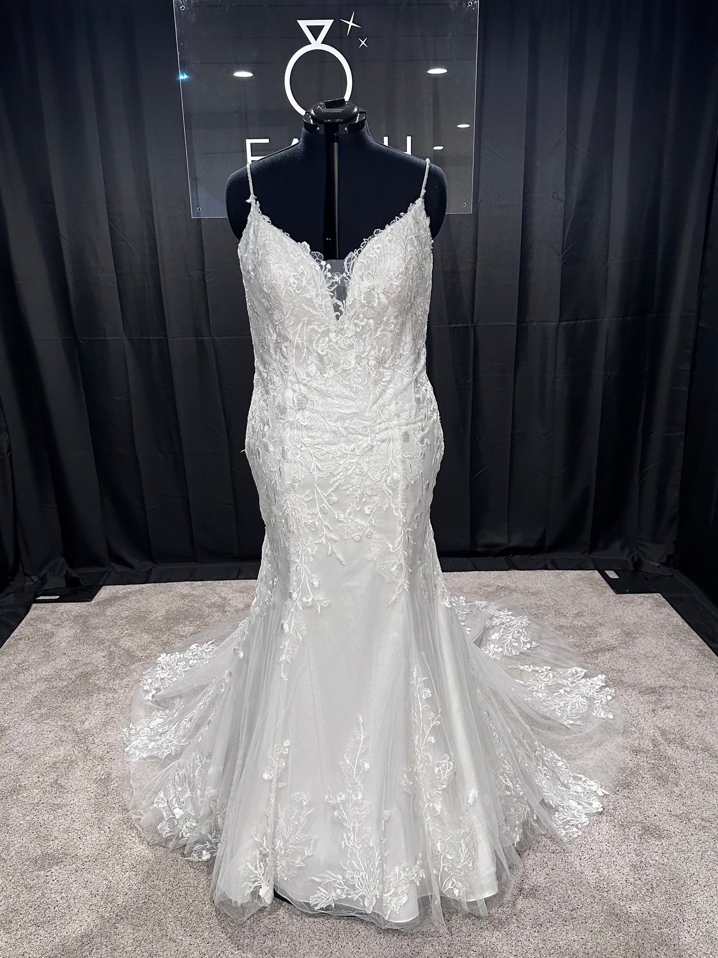 Rosemary Size 18