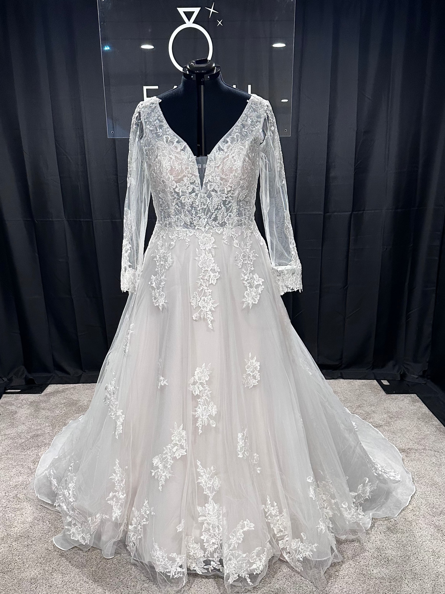 Moonlight Bridal T988 Size 18