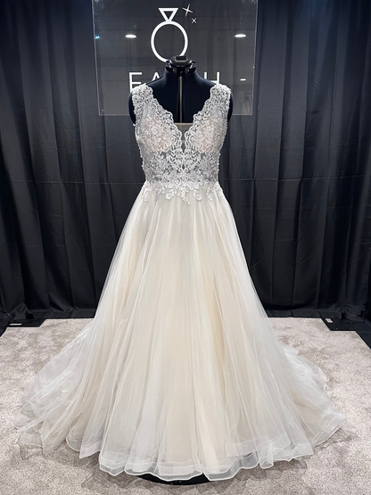 Ruth Size 14