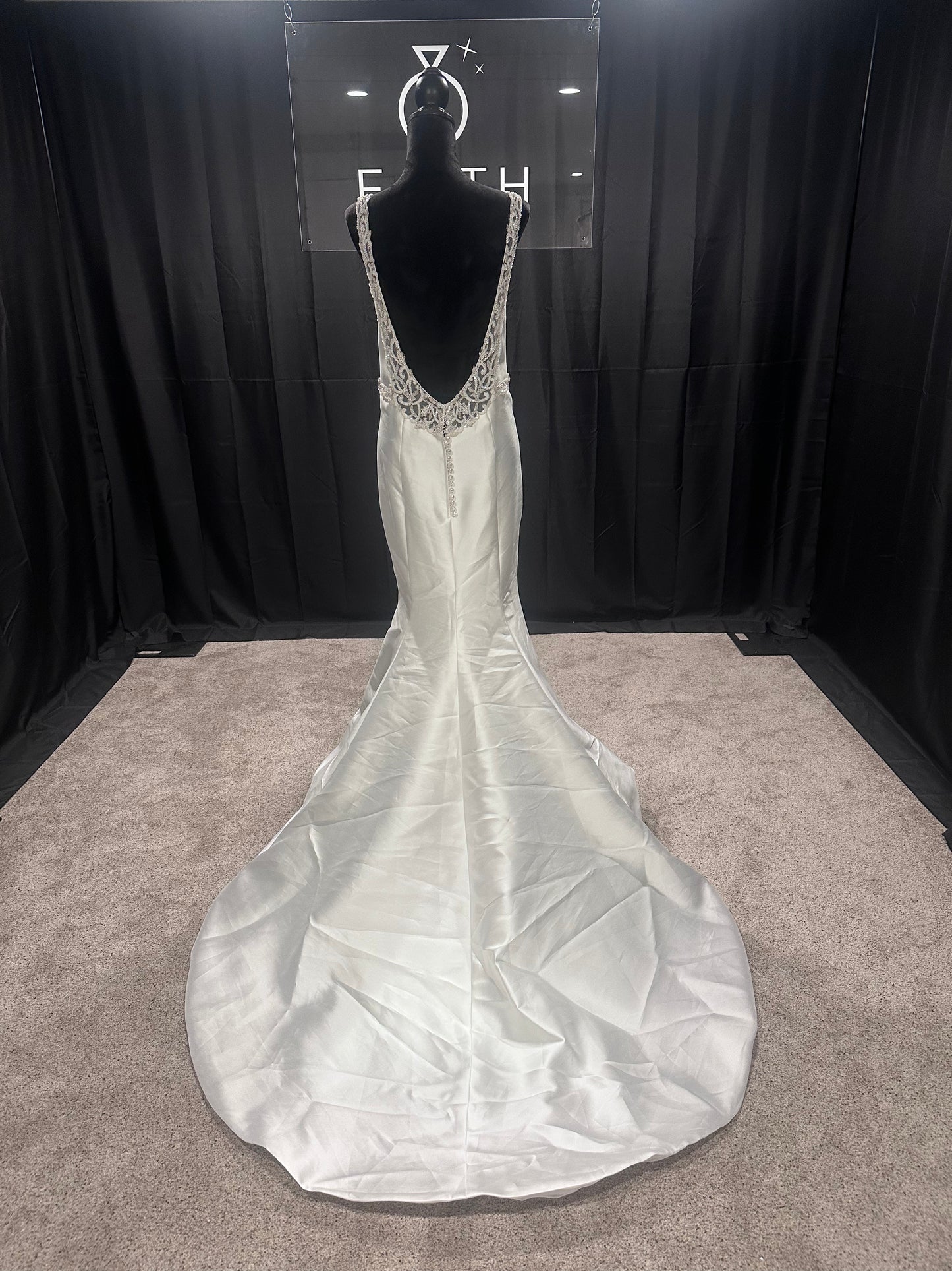 Jasmine Bridal F201004 Size 12