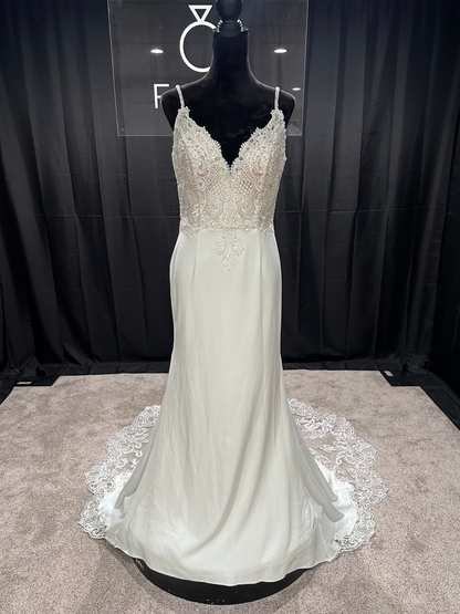 Sophia Thomas B131 Size 12