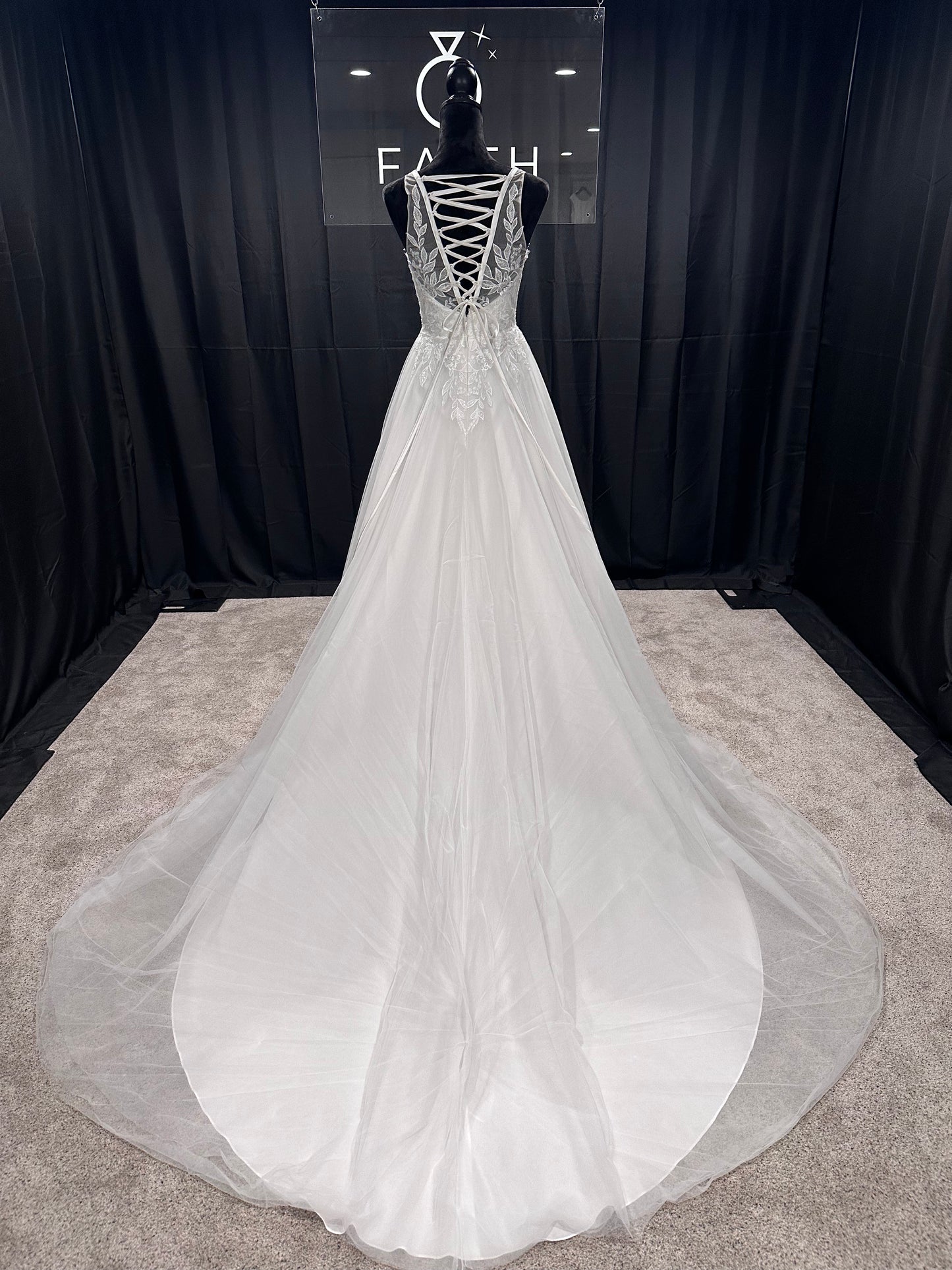 Evelyn Bridal Alice Size 6