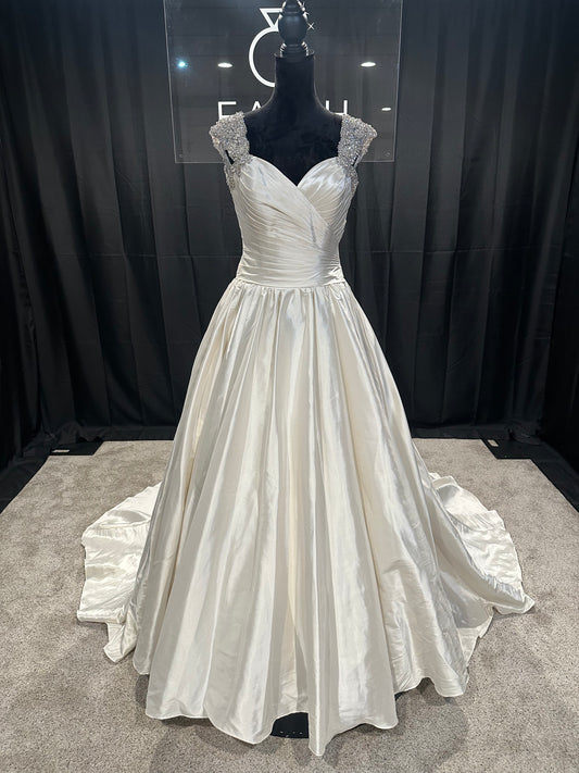 Allure 9204 Size 12