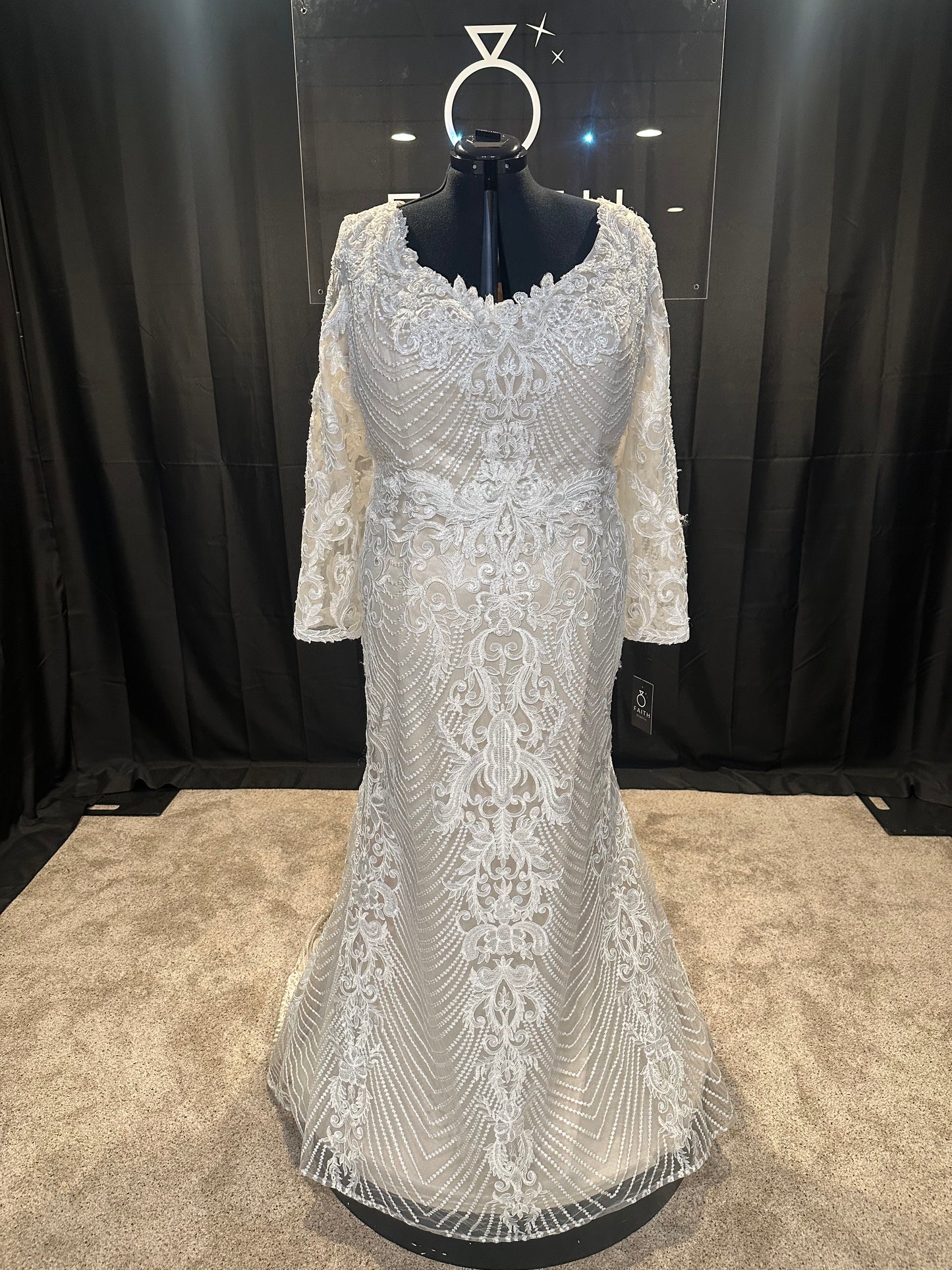 Mon Cheri TR12026 Size 24