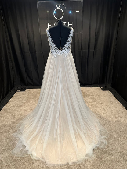 Christina Wu 19189 Size 18