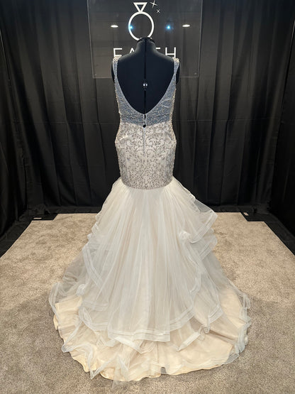 Christina Wu 15683 Size 16