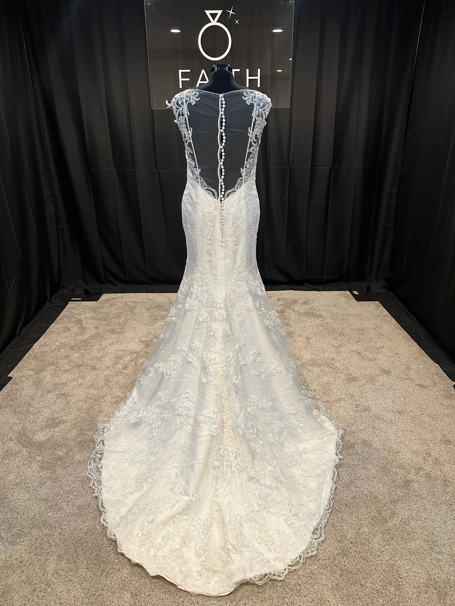 Jasmine Bridal F181007 Size 14