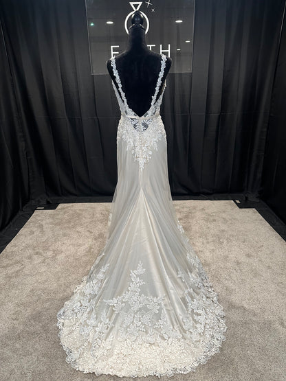 Casablanca 2210 Size 10