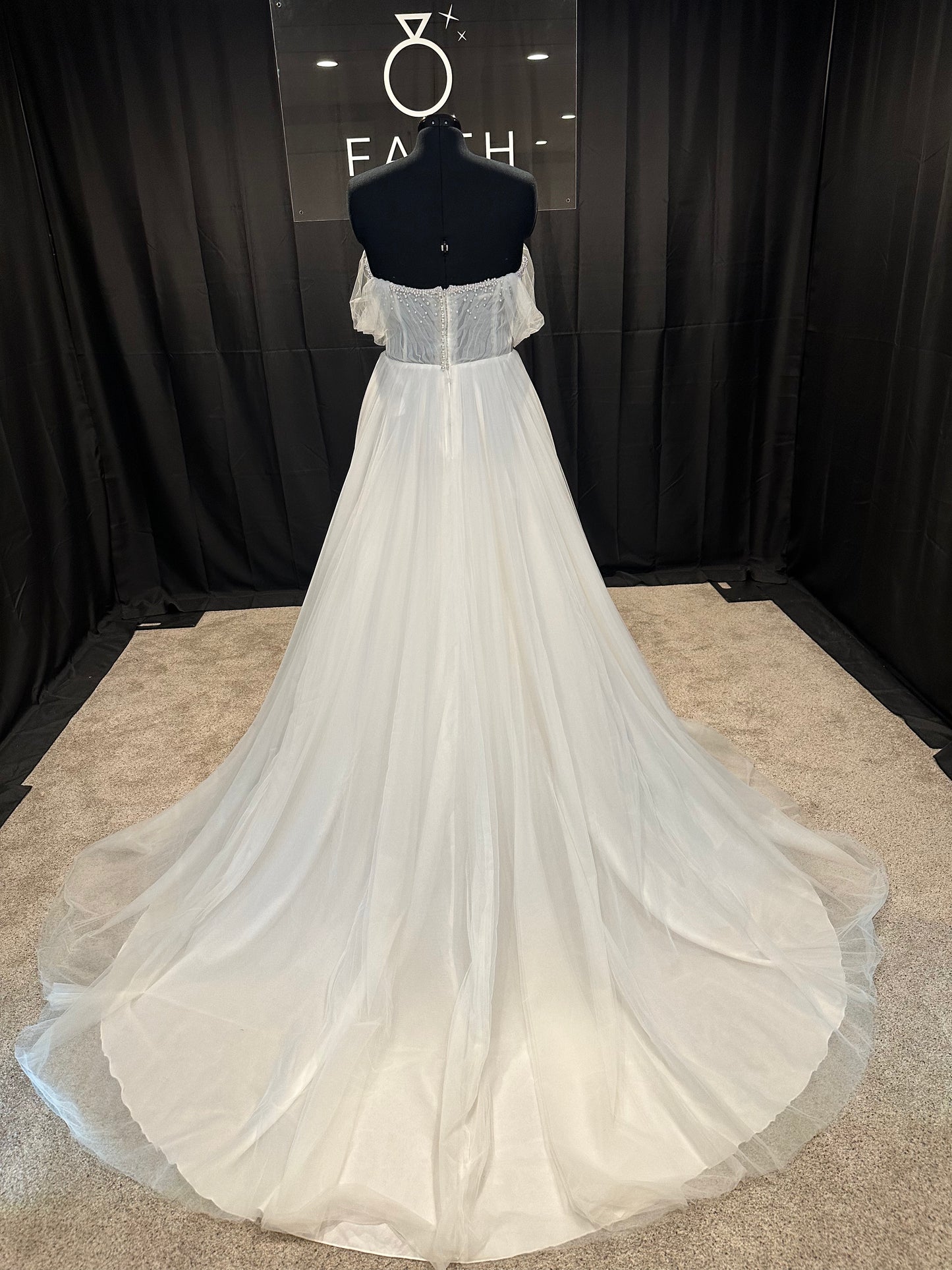 Evelyn Bridal Louise Size 14