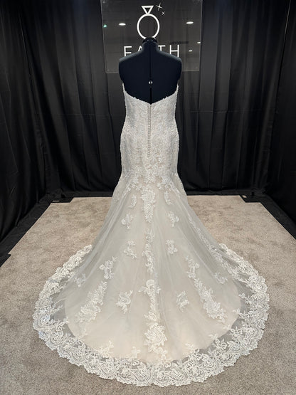 Maggie Sottero Saige Size 16