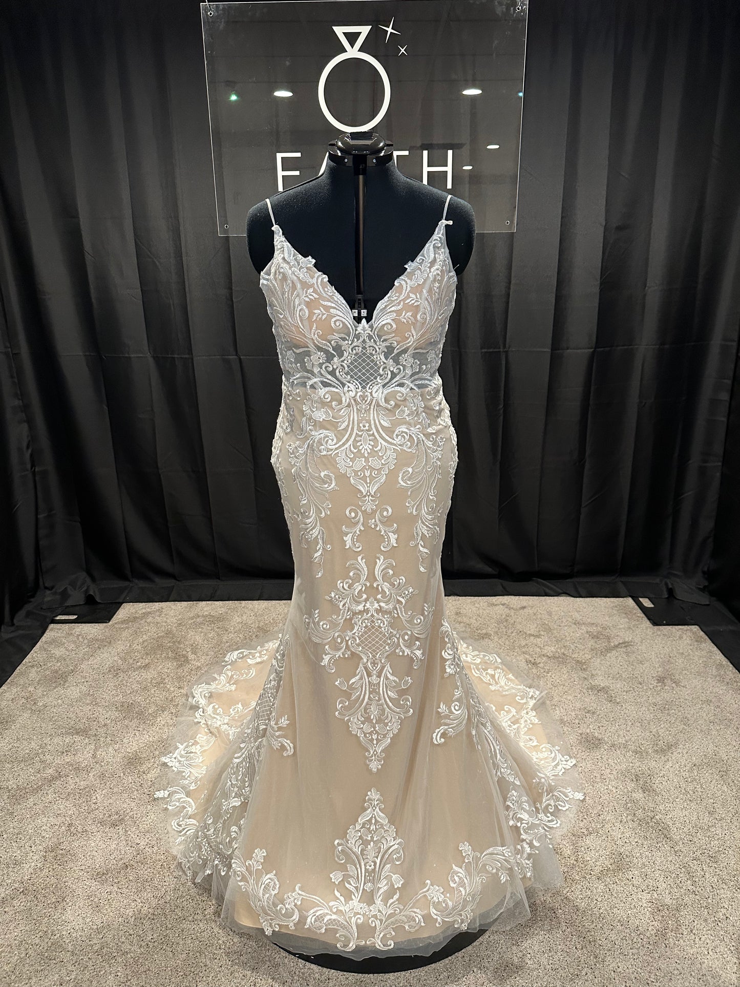 Sophia Thomas B116 Size 14