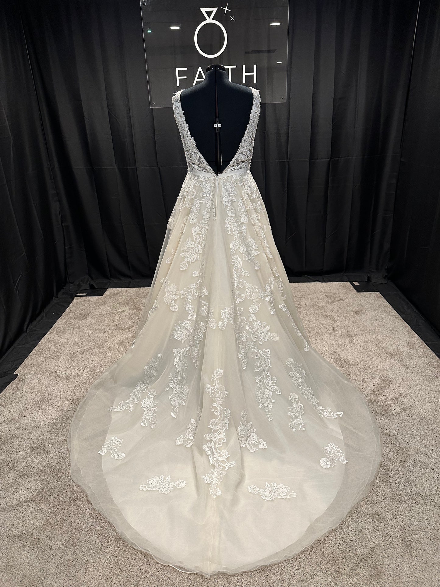 Christina Wu 18119 Size 14