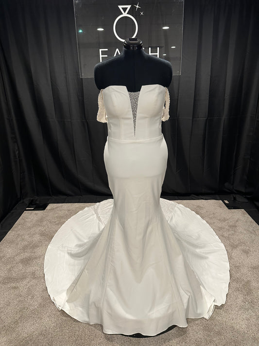 Sophia Thomas B220 Size 14