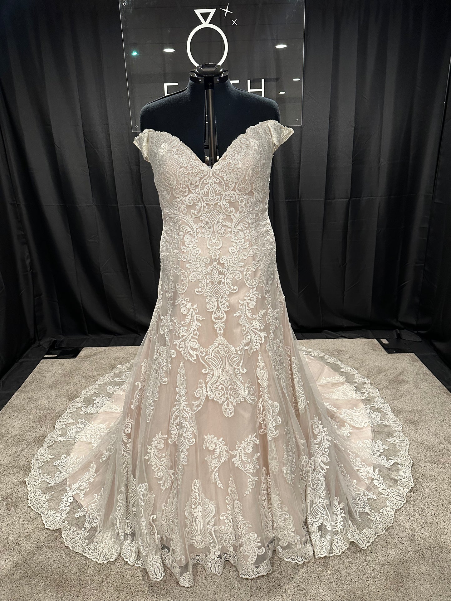 Allure W416 Size 24