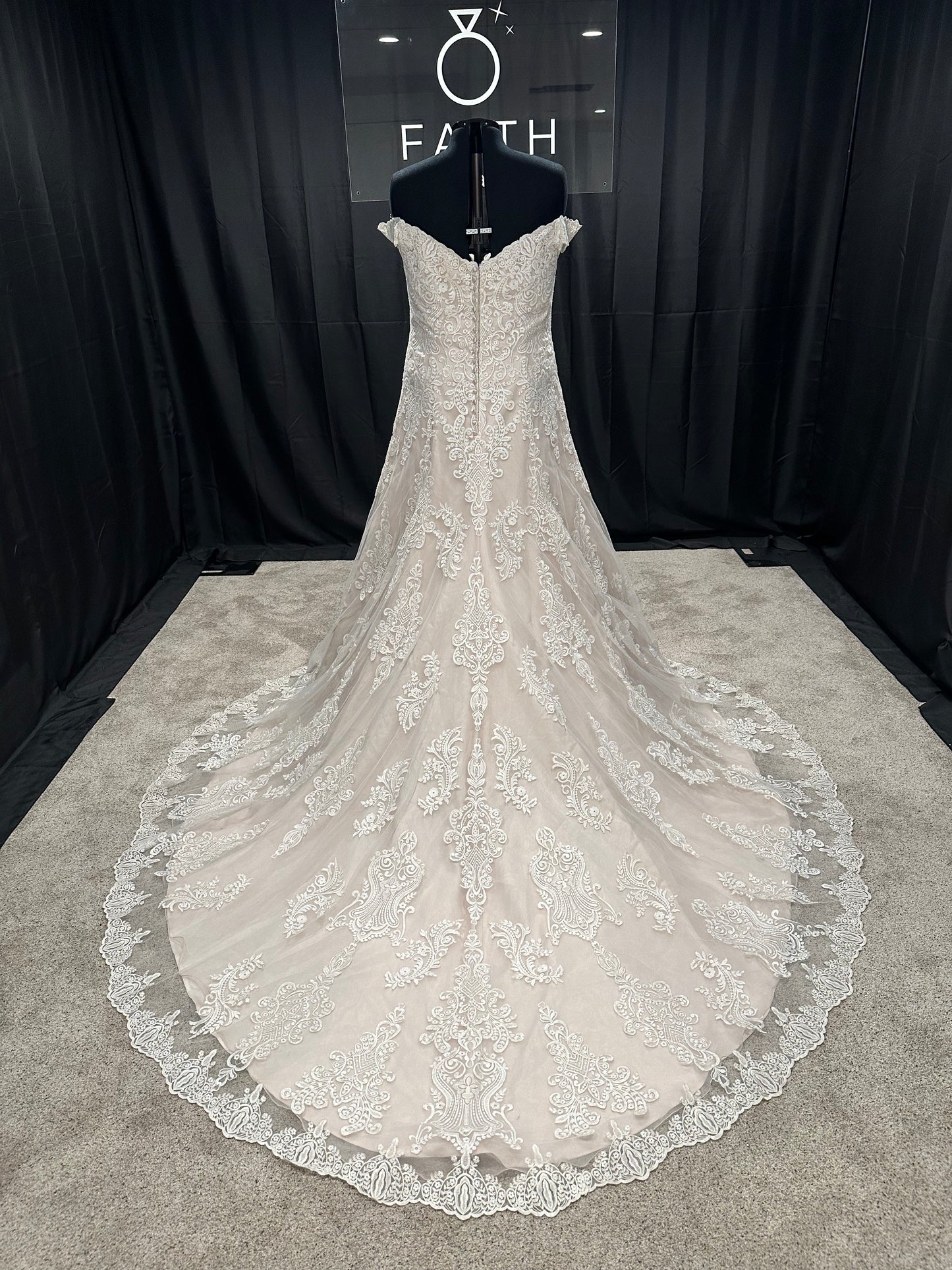 Allure W416 Size 24
