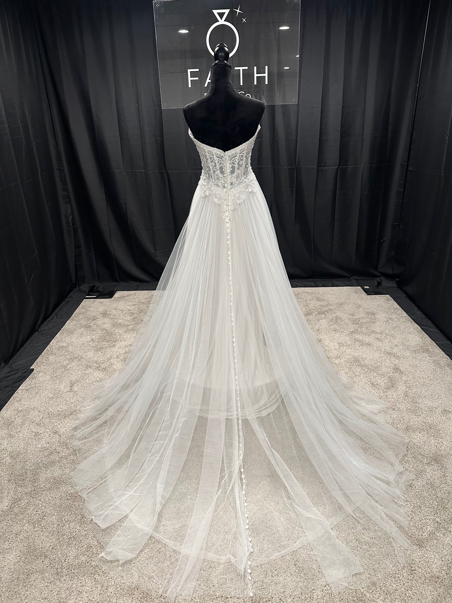 Janelle Size 6