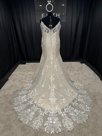 Christina Wu 18150 Size 24